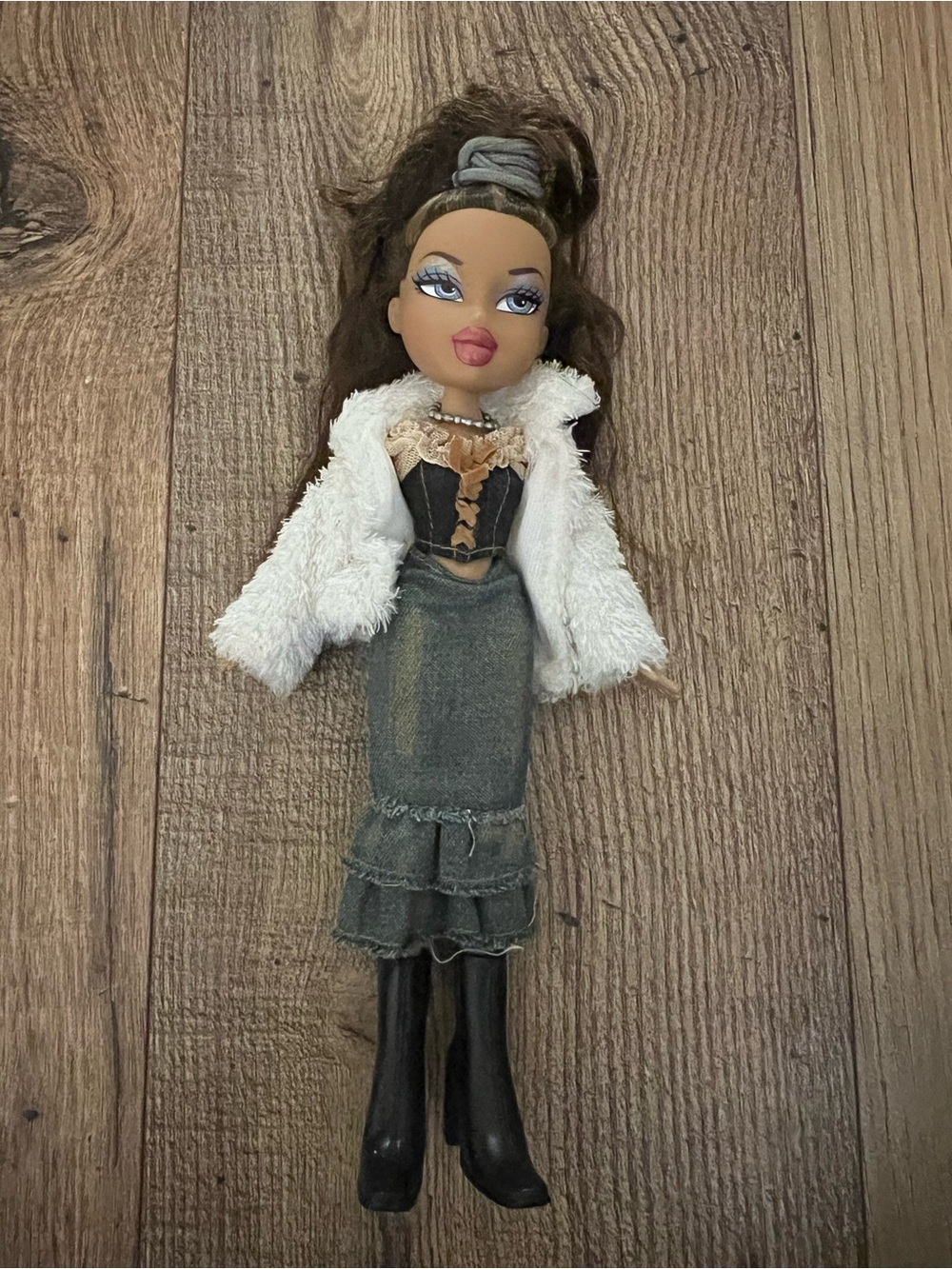 Vintage Bratz Doll - Yasmin